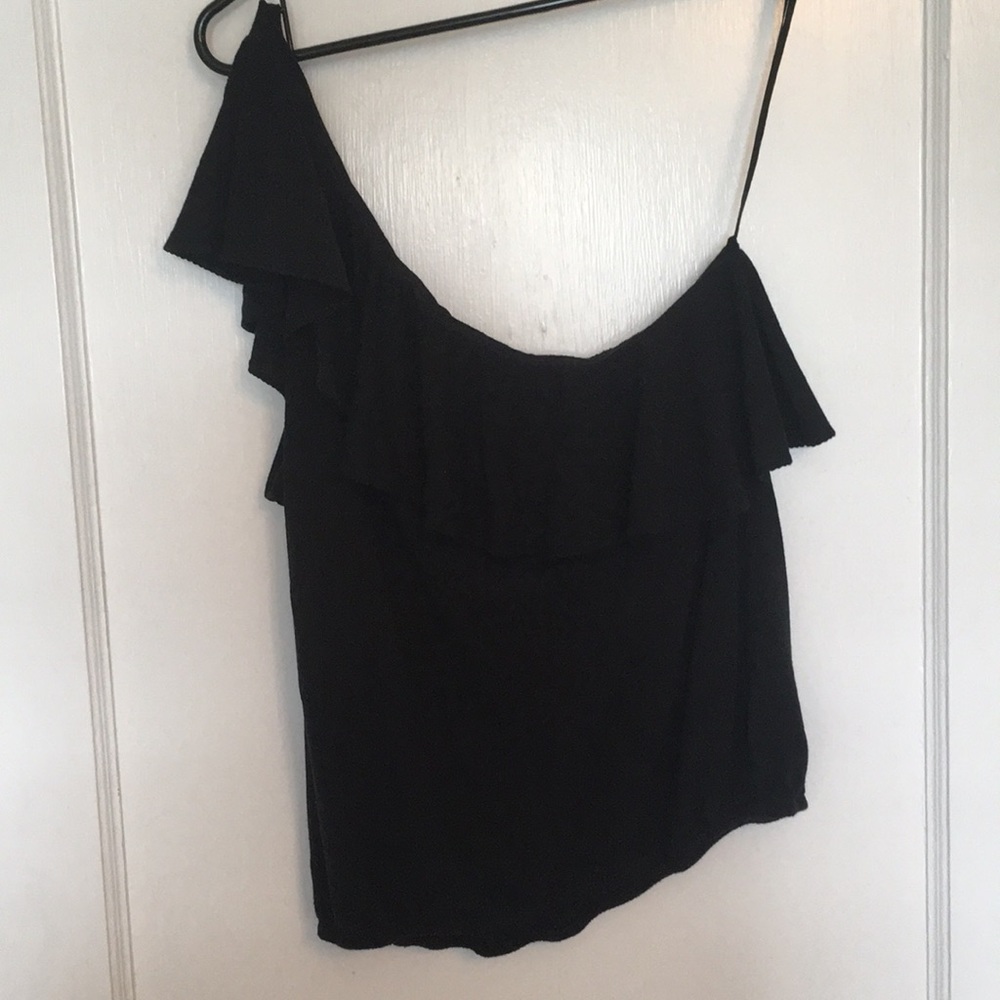 Black one shoulder tank top